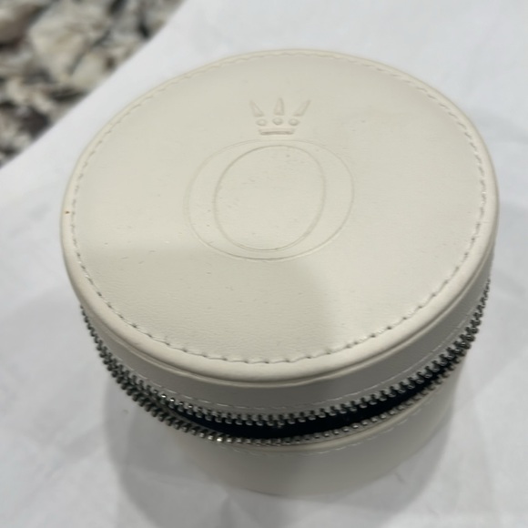 Beautiful Pandora bracket with 4 silver charms plus 4 more - Picture 3 of 9